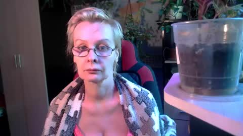 Snapshot of helgahimmele chatting on 18, 5, 2026 Helga online show from 18, 5, 2026