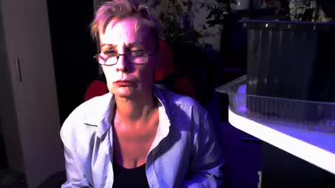Snapshot of helgahimmele chatting on 15, 6, 2026 Helga online show from 15, 6, 2026
