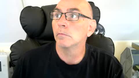 Snapshot of helikev26 chatting on 8, 6, 2026 helikev26 online show from 8, 6, 2026