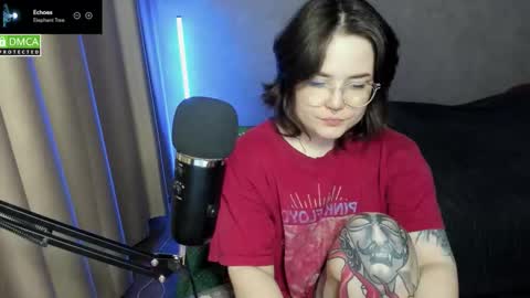 Red online show from 17, 12, 2025