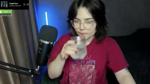 Red online show from 15, 1, 2026