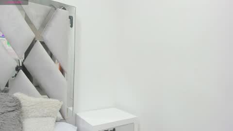 Hellen  online show from 25, 1, 2025