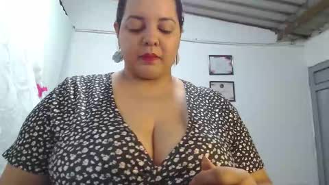 Hellen Sevda online show from 2, 12, 2025
