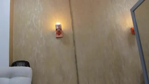 Hellen online show from 6, 3, 2026