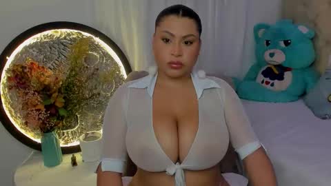 Snapshot of hellenamazing chatting on 24, 2, 2026 hellenamazing online show from 24, 2, 2026