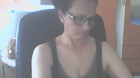 hellenmarie online show from 19, 6, 2026