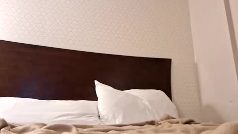 hellokitten123 online show from 2, 4, 2026