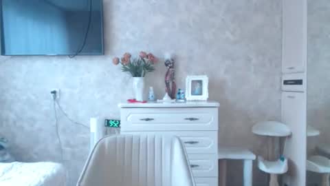 Snapshot of hellokittykaty chatting on 19, 2, 2026 Victory online show from 19, 2, 2026