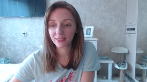 Snapshot of hellokittykaty chatting on 18, 3, 2026 Victory online show from 18, 3, 2026