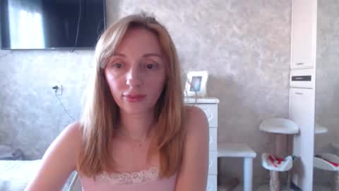 Snapshot of hellokittykaty chatting on 5, 5, 2026 Victory online show from 5, 5, 2026