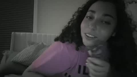 Snapshot of hellooli chatting on 21, 4, 2026 hellooli online show from 21, 4, 2026