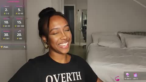 Snapshot of hellsd97 chatting on 4, 12, 2024 hellsd97 online show from 4, 12, 2024