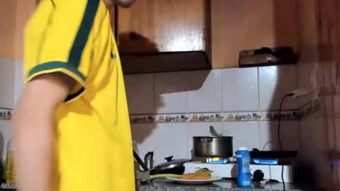 Snapshot of helokitkat chatting on 9, 9, 2025 helokitkat online show from 9, 9, 2025