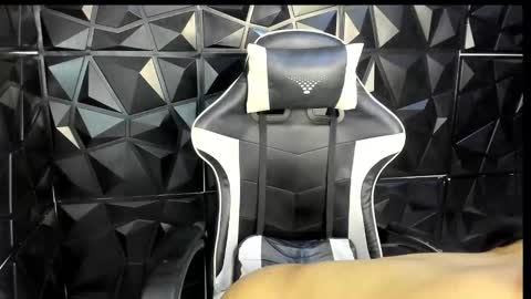 heluehorny13 online show from 2, 2, 2026