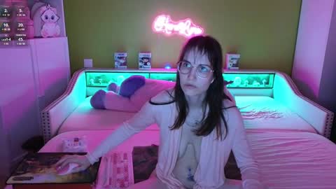 Snapshot of heraluna_ chatting on 13, 2, 2025 HeraLuna  online show from 13, 2, 2025