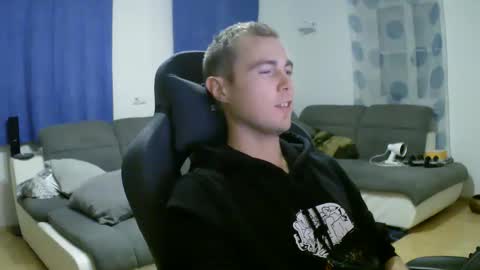 John Pearl online show from 25, 11, 2025