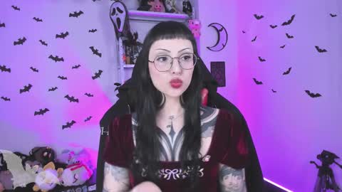 Snapshot of herinfernalmajesty chatting on 26, 3, 2026 Marie online show from 26, 3, 2026