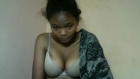 Snapshot of herisse01 chatting on 16, 5, 2026 herisse01 online show from 16, 5, 2026