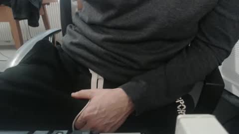 hero0111 online show from 14, 4, 2026