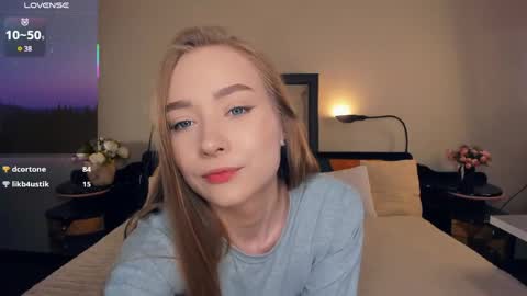 Snapshot of hettiereimel chatting on 24, 3, 2026 Linda online show from 24, 3, 2026