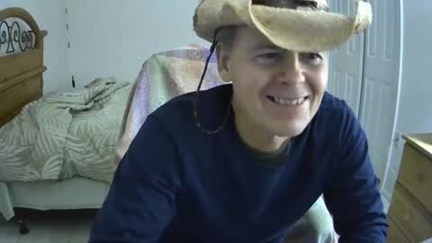 hewes1 online show from 22, 1, 2025