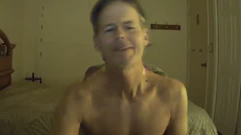 Snapshot of hewes1 chatting on 8, 2, 2026 hewes1 online show from 8, 2, 2026