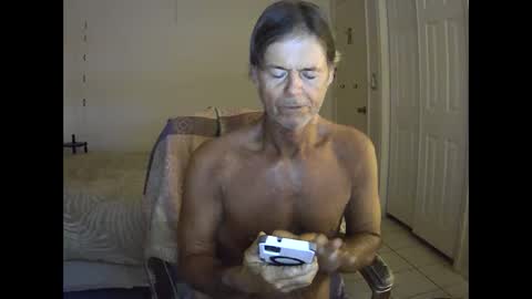 Snapshot of hewes1 chatting on 3, 3, 2026 hewes1 online show from 3, 3, 2026