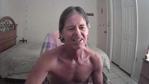 Snapshot of hewes1 chatting on 23, 3, 2026 hewes1 online show from 23, 3, 2026
