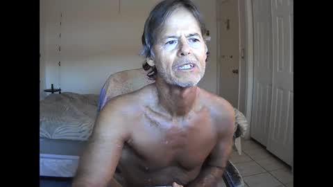 Snapshot of hewes1 chatting on 24, 3, 2026 hewes1 online show from 24, 3, 2026