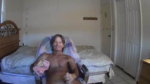 Snapshot of hewes1 chatting on 27, 7, 2026 hewes1 online show from 27, 7, 2026