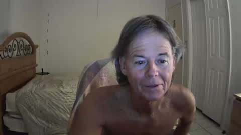 Snapshot of hewes1 chatting on 2, 8, 2026 hewes1 online show from 2, 8, 2026