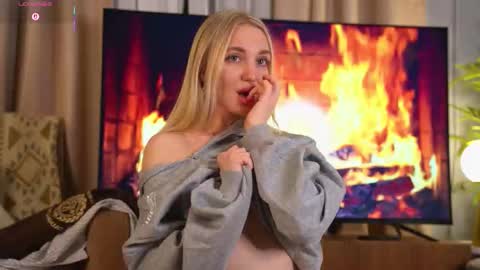 Snapshot of hey_becky chatting on 10, 2, 2026 Becky online show from 10, 2, 2026