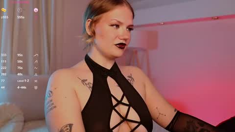 heynoirsam online show from 18, 4, 2026