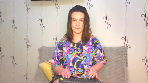Heyy baddie online show from 13, 4, 2026