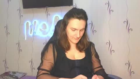 Heyy baddie online show from 17, 5, 2026