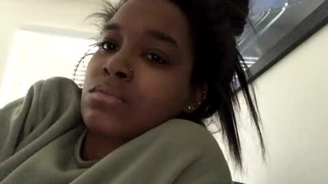 Snapshot of heyyou301990 chatting on 24, 10, 2025 heyyou301990 online show from 24, 10, 2025