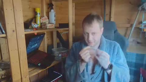 Snapshot of hharveyden chatting on 25, 3, 2026 H Dawg online show from 25, 3, 2026