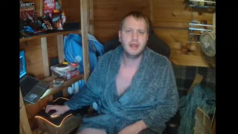 Snapshot of hharveyden chatting on 3, 4, 2026 H Dawg online show from 3, 4, 2026