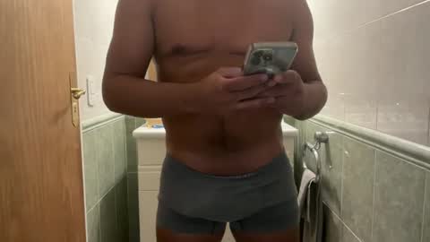 hhernan1 online show from 9, 3, 2025