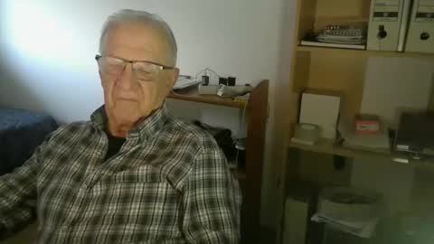 Snapshot of hibericus chatting on 25, 4, 2026 hibericus online show from 25, 4, 2026