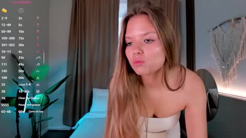 Snapshot of hidden_charm_ chatting on 8, 10, 2025 My name is Angelina but I like when you call me Angel online show from 8, 10, 2025