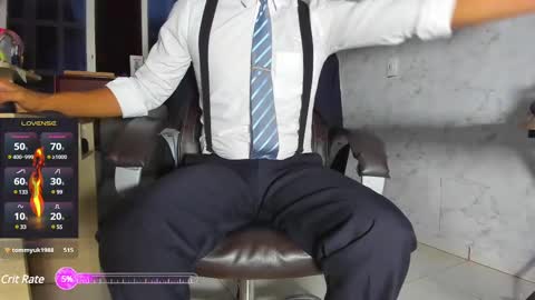 Snapshot of hiddenoffice chatting on 3, 3, 2025 George online show from 3, 3, 2025