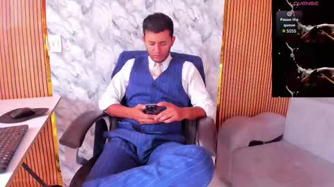 Snapshot of hiddenoffice chatting on 16, 9, 2025 George online show from 16, 9, 2025