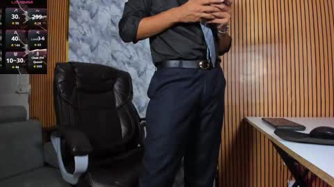 Snapshot of hiddenoffice chatting on 26, 9, 2025 George online show from 26, 9, 2025