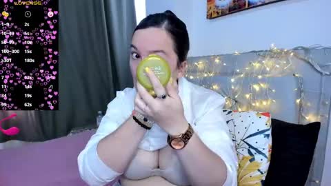 Snapshot of hidianapaola chatting on 14, 4, 2026 Diana online show from 14, 4, 2026