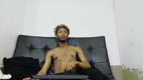 Snapshot of higger_dick chatting on 14, 12, 2025 higger_dick online show from 14, 12, 2025