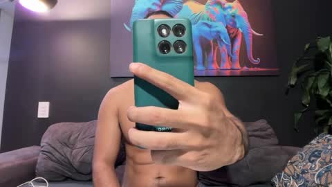 Snapshot of highlatin_guys chatting on 8, 5, 2026 Terry and E online show from 8, 5, 2026