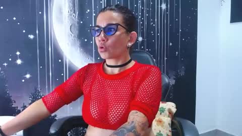 Snapshot of hikaryfire chatting on 6, 5, 2026 hikaryfire online show from 6, 5, 2026