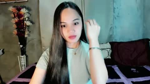 hilarymolly online show from 1, 2, 2026