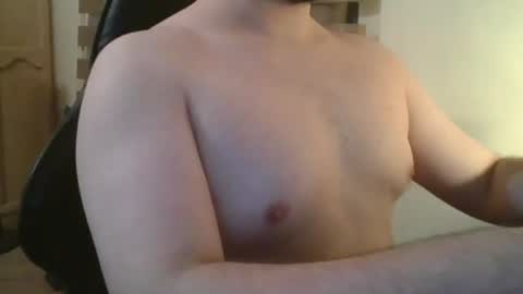 Snapshot of himbo_fox chatting on 26, 7, 2026 Himbo fox online show from 26, 7, 2026